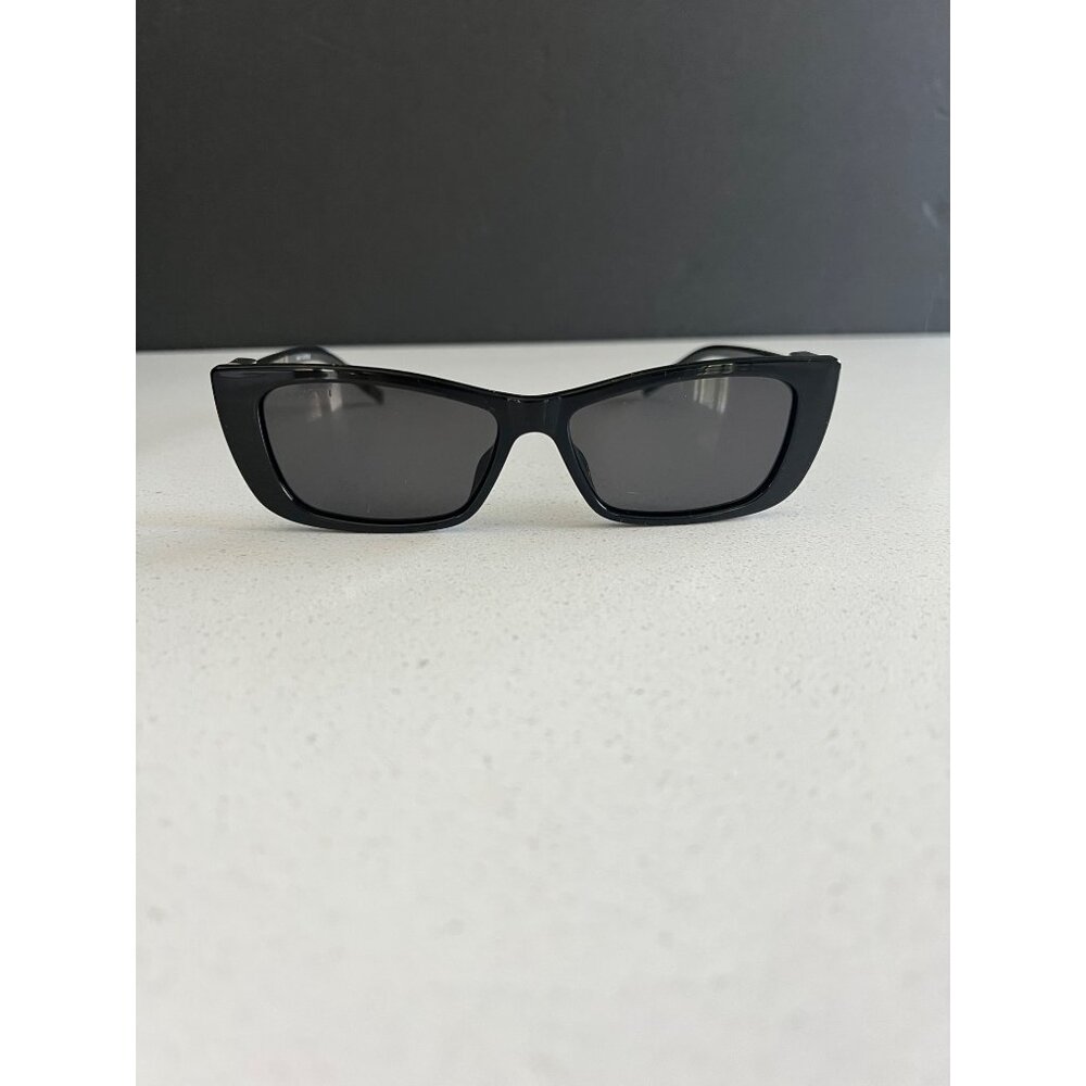 Gucci Logo Rectangular Black Sunglasses - image 4